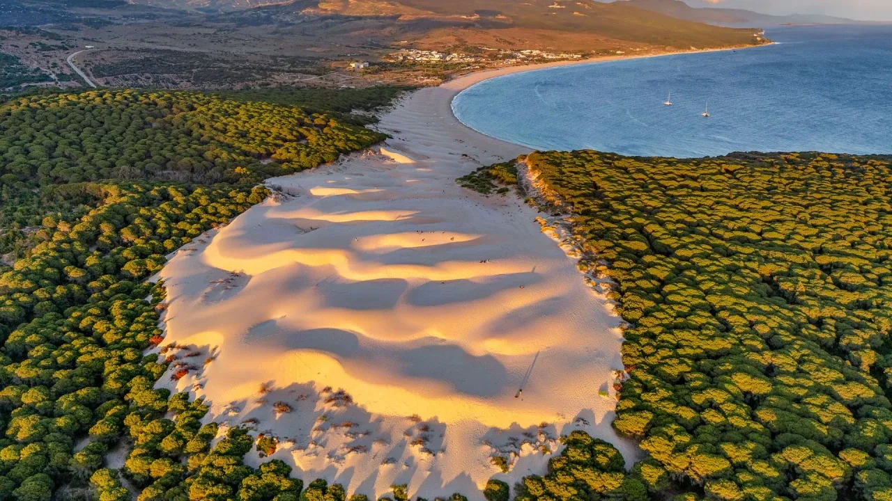 Playa de Bolonia