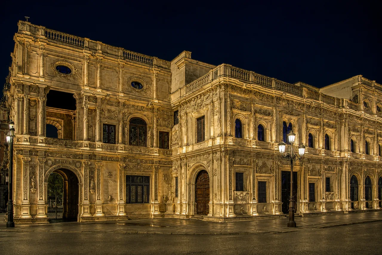 Plaza de San Francisco de noche, Sevilla